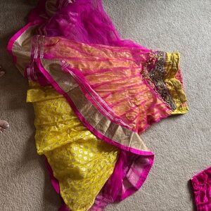 Choli. Set